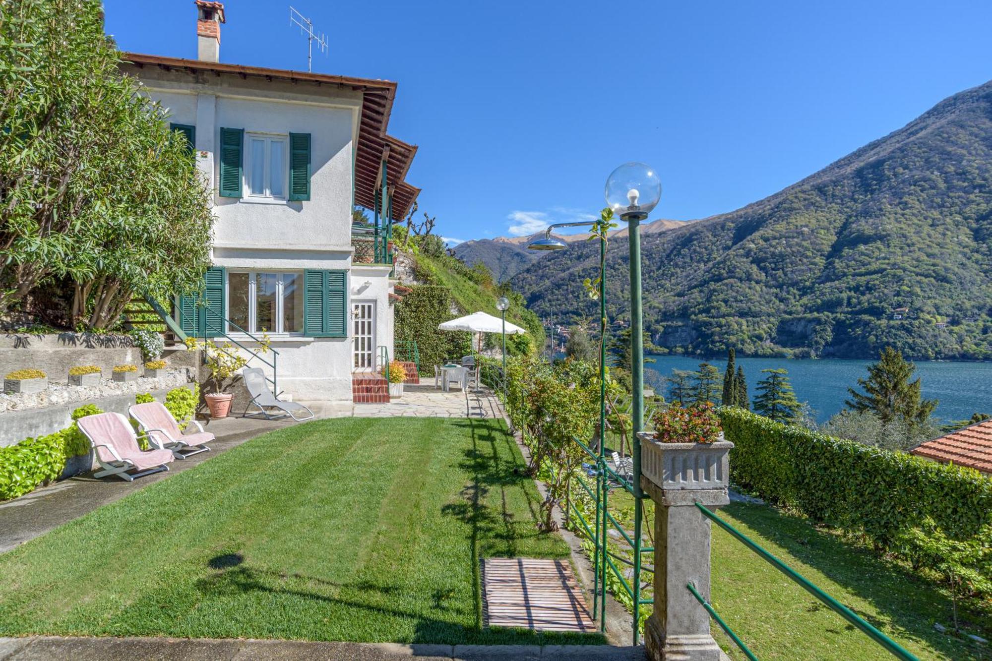 Casa Bambu - Splendida Vista Lago E Posto Auto Laglio Exterior foto