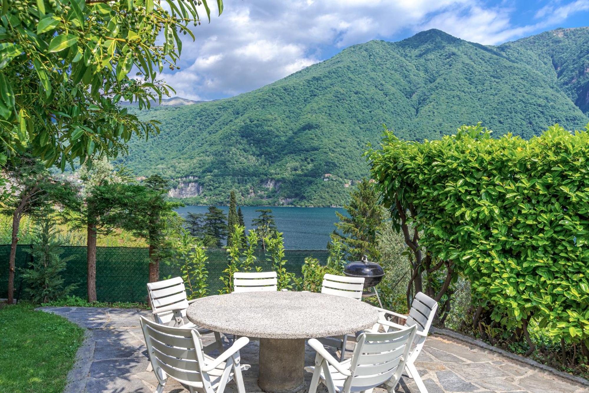 Casa Bambu - Splendida Vista Lago E Posto Auto Laglio Exterior foto