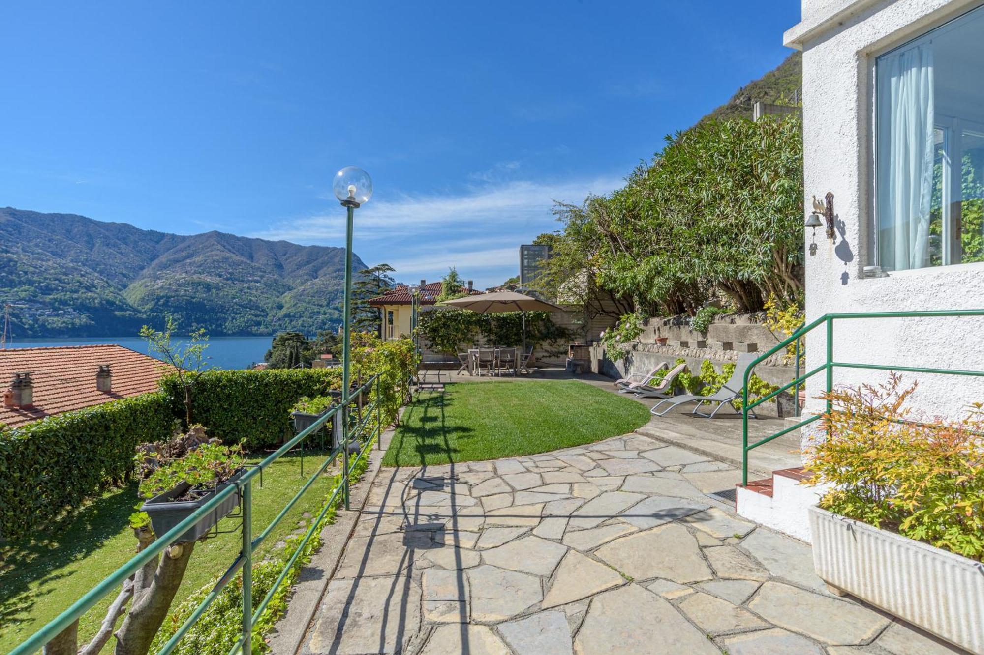 Casa Bambu - Splendida Vista Lago E Posto Auto Laglio Exterior foto